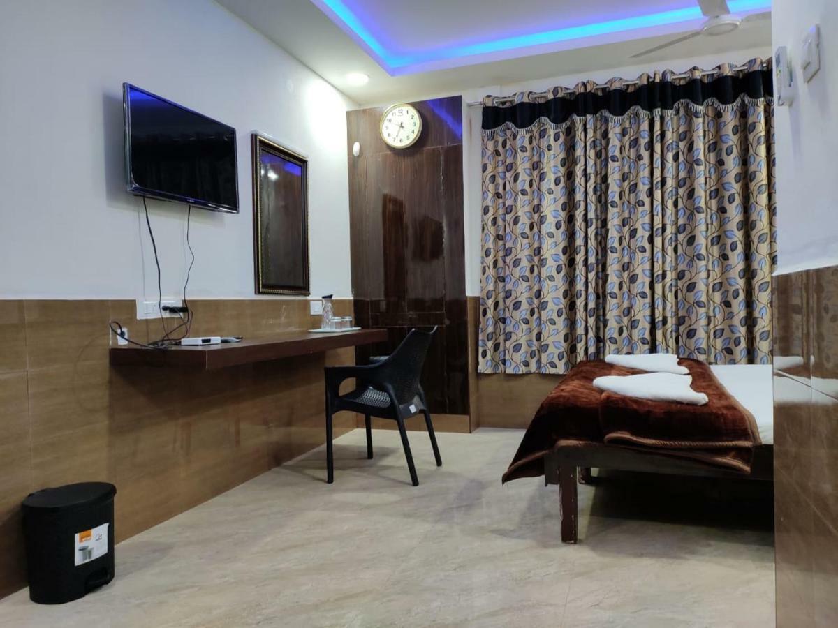Hotel Sugam Karaikudi Экстерьер фото